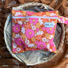 Load image into Gallery viewer, NURSING PADS - Mixed Groovy Bundle
