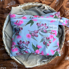 Load image into Gallery viewer, NURSING PADS - Mixed Australiana Bundle
