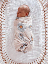 Load image into Gallery viewer, Swaddle - Spring Blossom
