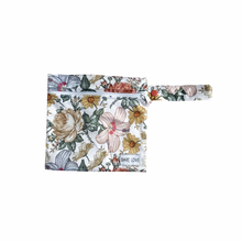 Load image into Gallery viewer, MINI WET BAG - Florence
